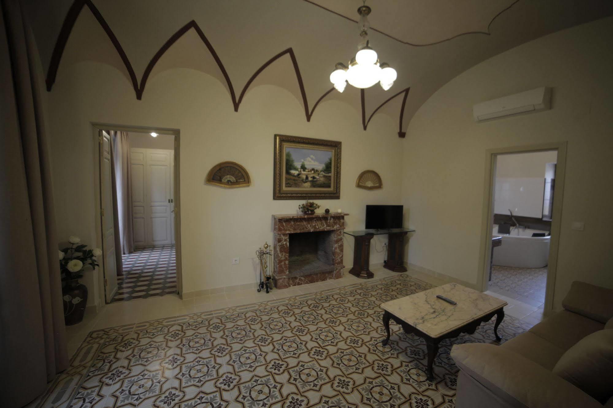 Hotel La Giralda Burguillos Del Cerro Zewnętrze zdjęcie