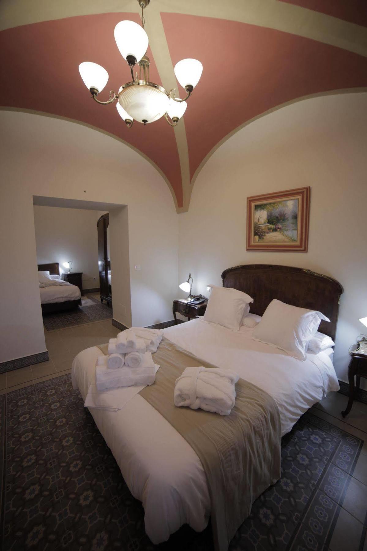 Hotel La Giralda Burguillos Del Cerro Zewnętrze zdjęcie