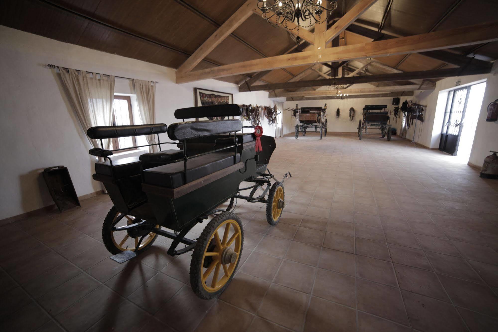 Hotel La Giralda Burguillos Del Cerro Zewnętrze zdjęcie